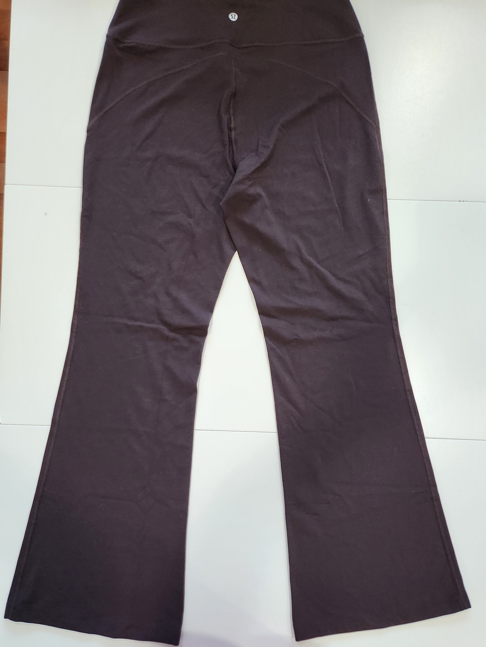 Lululemon Groove Super-High-Rise Flared Pant Nulu - Espresso - Sz 12 - Picture 4 of 10